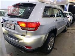 جیپ گراند شیرۆکی